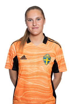 Julia Cavander