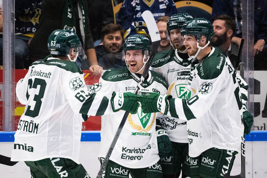 Färjestads Joel Kellman jublar
