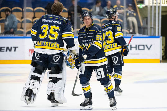 HV71s André Petersson deppar