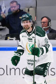 Färjestads Linus Johansson jublar