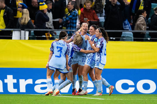 Mariona Caldentey of Spain celebrates with team mates