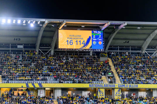 Attendance 16 114