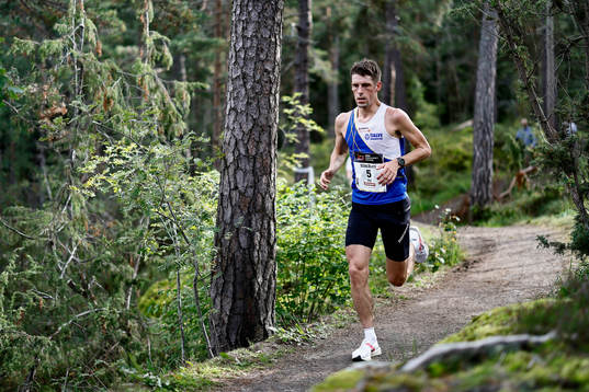 Olle Kalered Tjalve i klassen Män 30 km