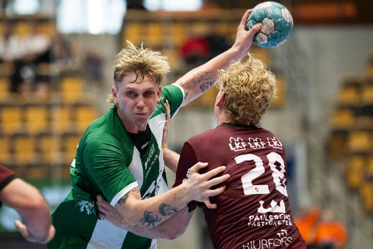 Hammarbys Edwin Aspenbäck och Lugis Oskar Davidsson