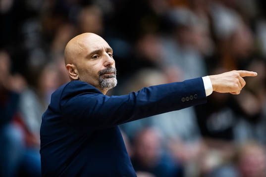 Uppsalas tränare Panagiotis Nikolaidis deppar