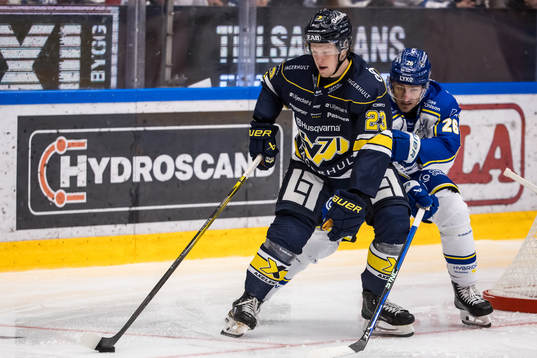 HV71s Åke Stakkestad och Leksands Patrik Noren