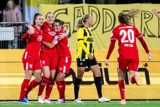 Taylor Ziemer of Twente celebrate