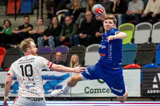 HK Malmös Magnus Persson och Hallbys Hampus Söderman