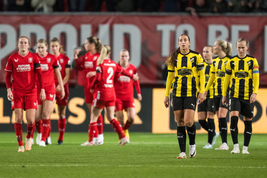 Rusul Rosa Kafaji and Filippa Curmark of Häcken look