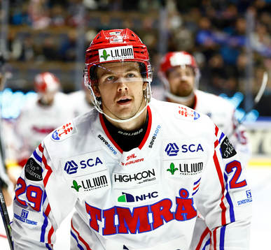 Timrås Filip Hållander jublar