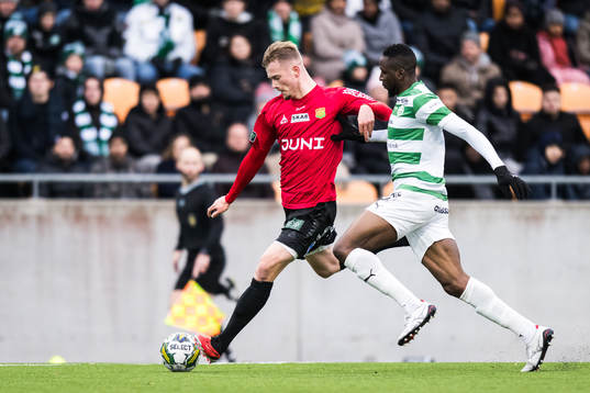 GAISs Alexander Ahl Holmström och Västerås SKs Frederic