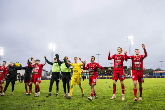 Skövde AIKs Darrell Kamdem Tibell, Lukas Rhöse och Filip