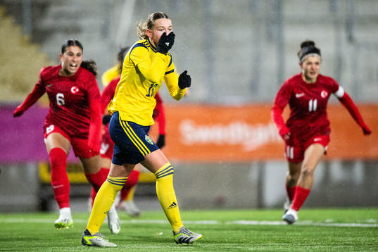 Elsa Pelgander of Sweden looks dejected