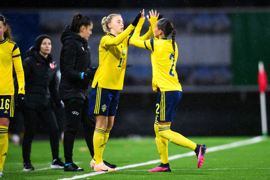 Ida Björnberg and Vera Blom of Sweden