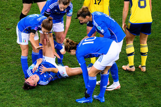 Barbara Bonansea of Italien in pain