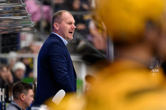 HV71s tränare Johan Lindbom