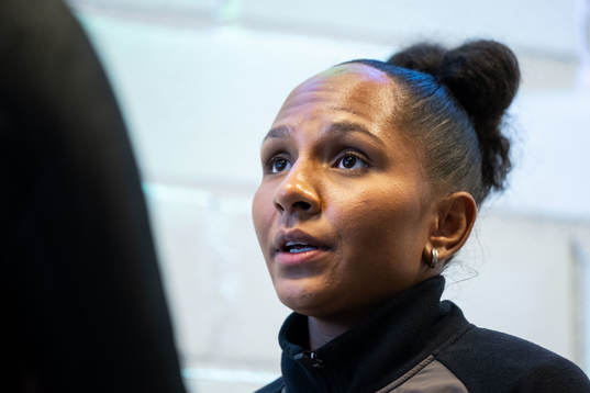 Madelen Janogy i mixade zonen