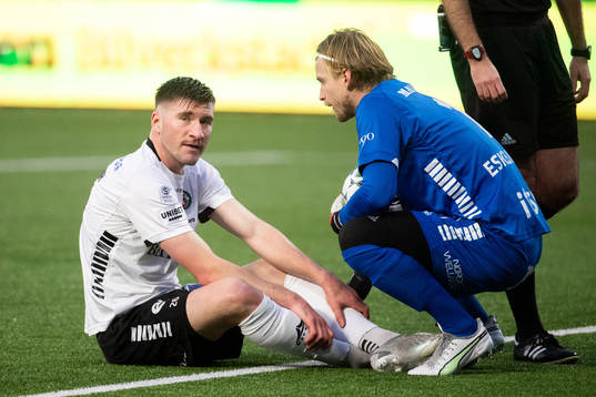 Örebros Axel Oskar Andrésson har ont och deppar