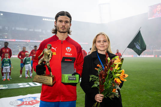 Wilhelm Loeper och Agnes Eklöf tilldelas pris som årets