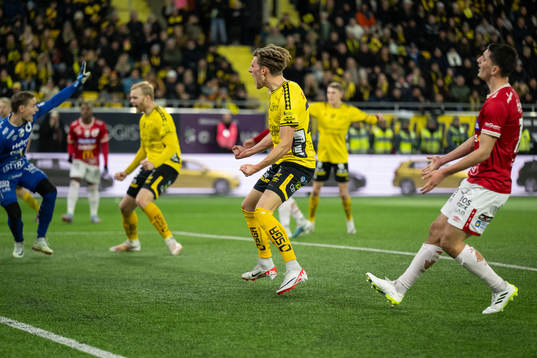 Elfsborgs Noah Söderberg jublar