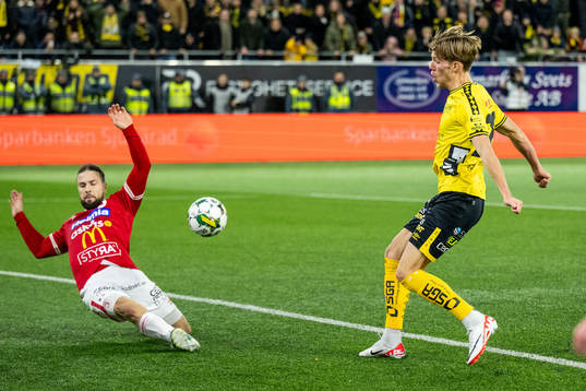 Degerfors Abdelkarim Mammar Chaouche och Elfsborgs Noah