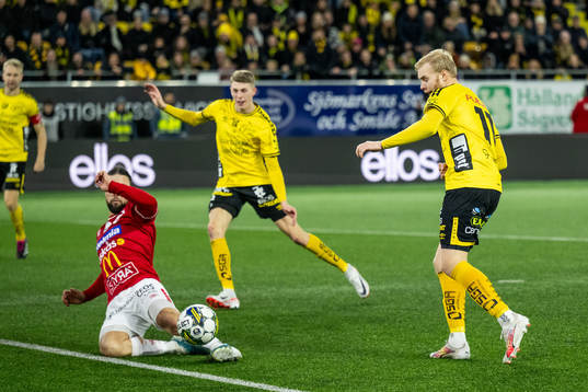 Degerfors Abdelkarim Mammar Chaouche och Elfsborgs Sveinn