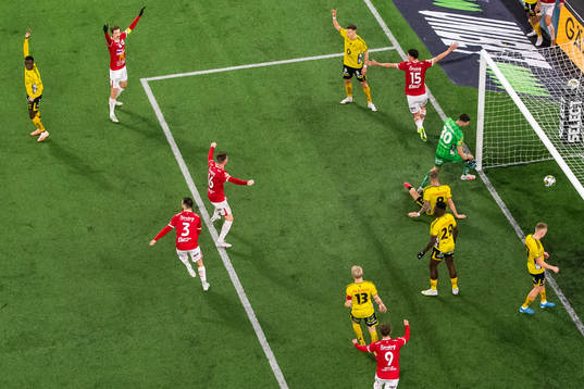 Degerfors Seid Korac jublar