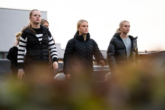 Mira Jungåker, Nicole Hall and Wilma Sundin of Sweden