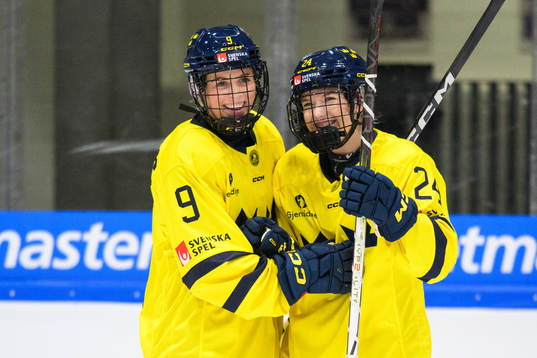 Emma Forsgren and Ebba Hedqvist of Sweden celebrate the 0-3
