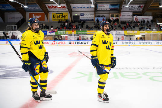 Hanna Thuvik and Sofie Lundin of Sweden