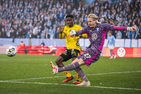 Elfsborgs Michael Baidoo och Malmö FFs Johan Dahlin
