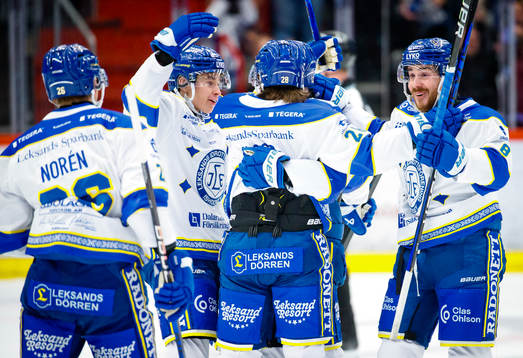 Leksands Kalle Östman jublar vid 0-1