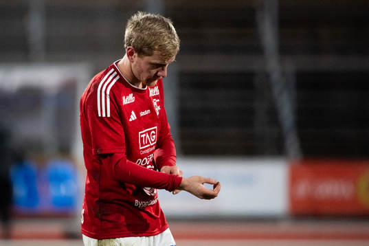 Karlstads Oliver Nilsson deppar