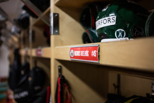 Frölunda J20s Rasmus Odelhögs plats i omklädningsrummet