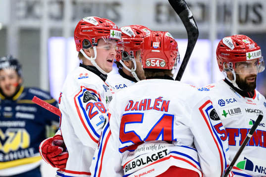 Timrås Simon Forsmark jublar