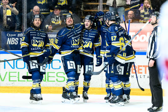 HV71s Radan Lenc jublar