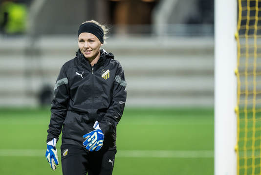 Goalkeeper Jennifer Falk of Häcken