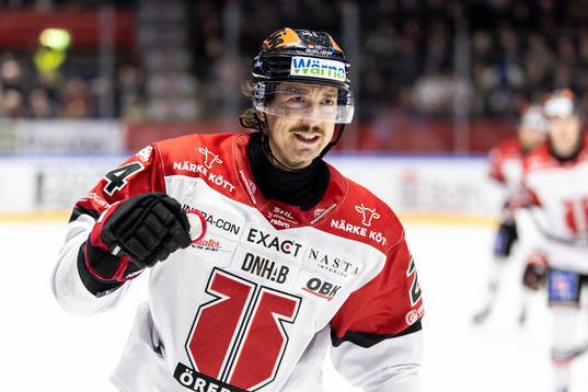 Örebros Hannes Björninen jublar