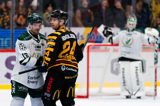 Färjestads Joel Kellman och Skellefteås Oscar Lindberg