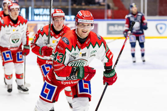 Frölundas Tom Nilsson jublar