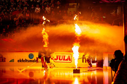 Brynäs målvakt Anders Lindbäck gör entré