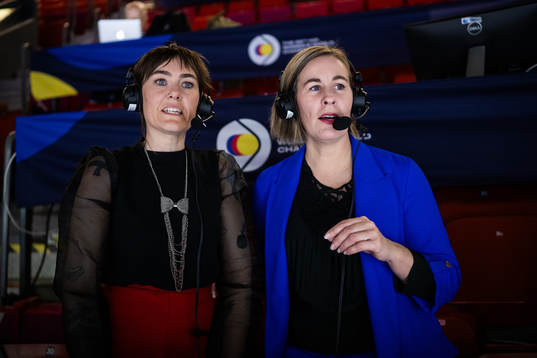 Commentators Susanna Andrén and Annika Wiel Hvannberg of