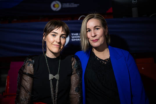 Commentators Susanna Andrén and Annika Wiel Hvannberg of