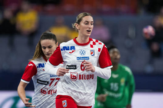 Sara Senvald of Croatia