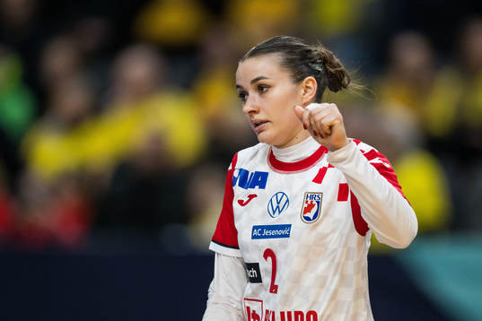 Nikolina Zadravec of Croatia celebrates