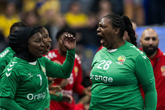 Doungou Camara and Laura Kamdop of Senegal