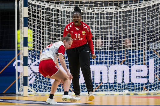 Goalkeeper Justicia Toubissa Elbeco of Senegal celebrates