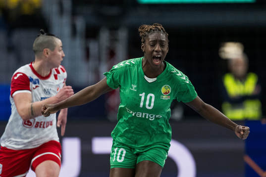 Aminata Cissokho of Senegal celebrates