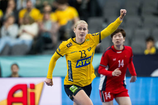 Emma Lindqvist of Sweden celebrates