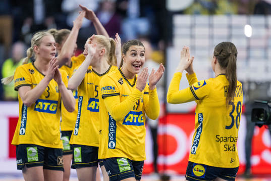 Anna Lagerquist of Sweden celebrates